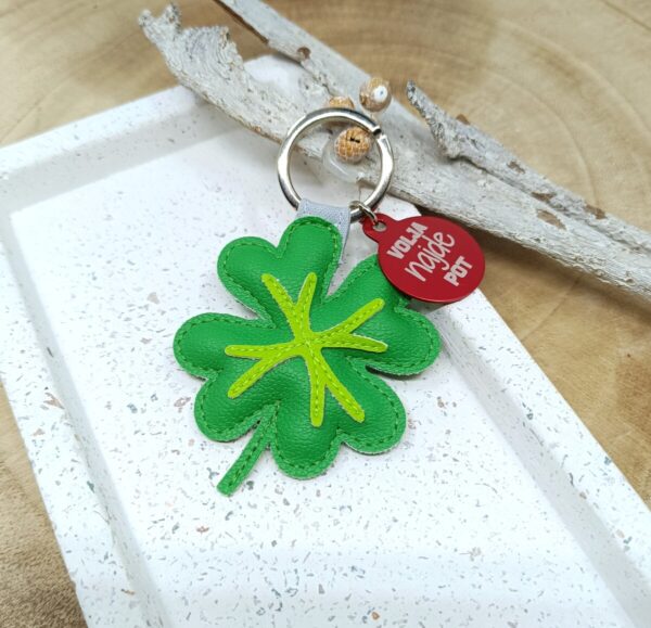 stiriperesna deteljica luck